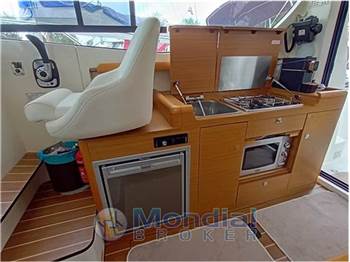 Jeanneau MERRY FISHER 10