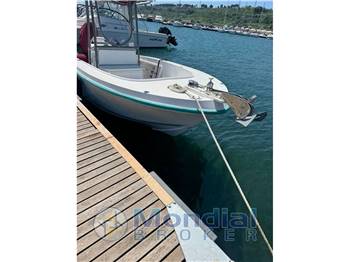 Mako Marine Mako 221 CC