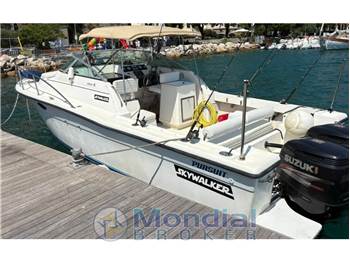 Pursuit EXPRESS 2800 OPEN