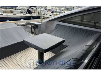 Pershing 6X