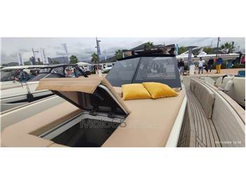 Evo Yachts Evo R4 WA