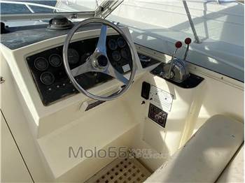 Bertram Yacht 28' Moppie