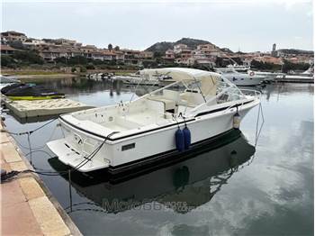 Bertram Yacht 28' Moppie