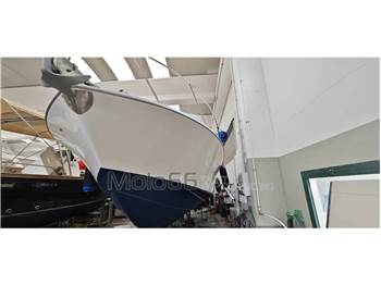 Bertram Yacht 28' Sport Convertible