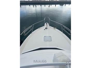 Riviera Marine 33 Flybridge
