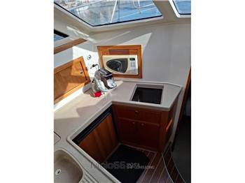 Riviera Marine 33 Flybridge