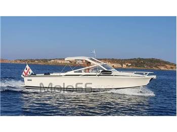 Bertram Yacht 28' Moppie
