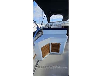 Tornado Tornado 38' Flush Deck