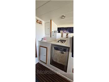 Tornado Tornado 38' Flush Deck