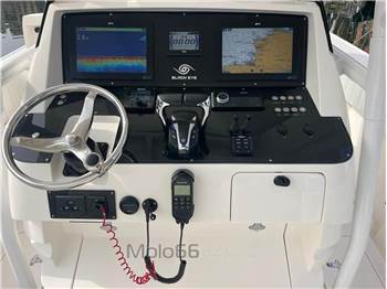 Intrepid 323 Open