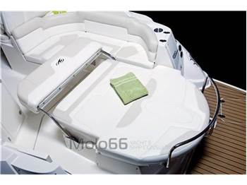 Monterey Boats 295 SCR Sport Cruiser