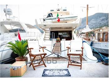 Azimut 62