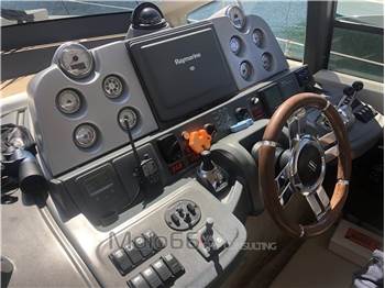 Azimut 43S