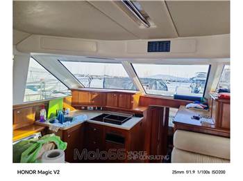 Riviera Marine 47 G2 Flybridge