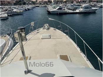 Hatteras 52C