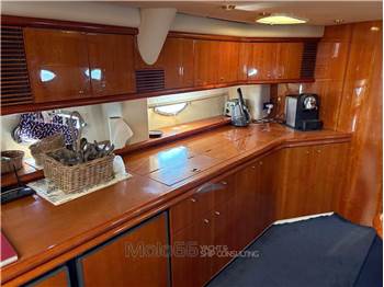 Sunseeker Predator 60