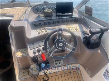 REGAL MARINE 2760 COMMODORE 2860