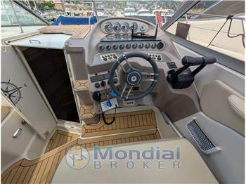 REGAL MARINE 2760 COMMODORE 2860