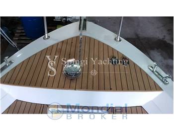 Poseidon 27 sun