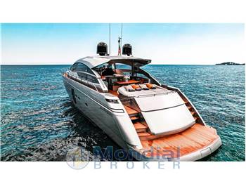 Pershing 64