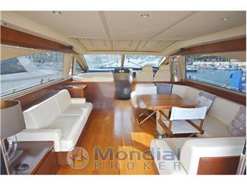 Princess Yachts V65