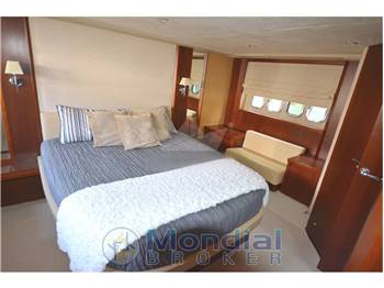 Princess Yachts V65