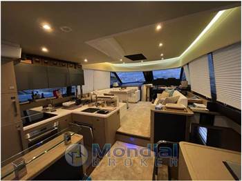 Prestige Yachts 550 F