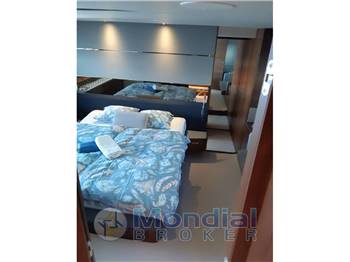 Princess Yachts S65