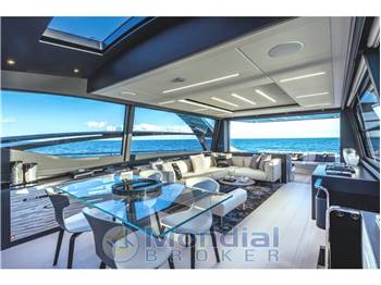 Pershing 8X