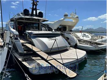 Pershing 8X