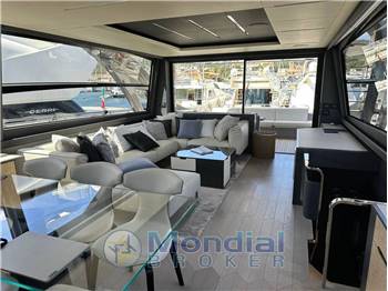 Pershing 8X