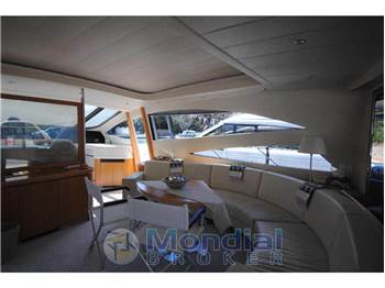 Pershing 76