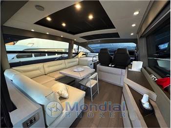 Pershing 7X