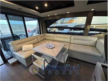 Pershing 7X