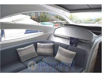 Pershing 50
