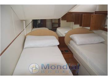 Pershing 50