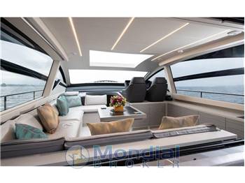 Pershing 6X