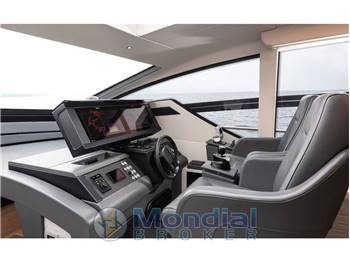Pershing 6X