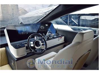 Azimut Yachts 78 Flybridge