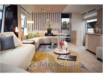 Azimut Yachts 78 Flybridge