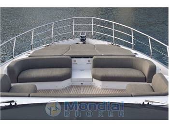 Azimut Yachts 78 Flybridge