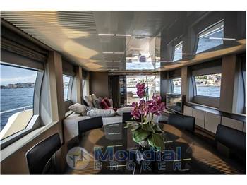 Ferretti Yachts 850