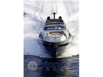 Pershing 90