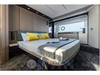 Azimut 72 Fly