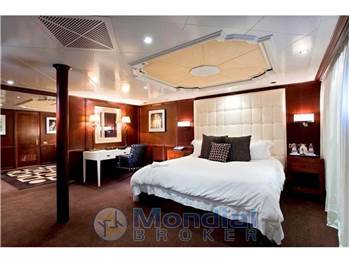 Royal Denship 63
