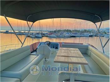 Beneteau Montecarlo 52