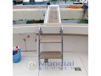 HATTERAS 38 CONVERTIBLE