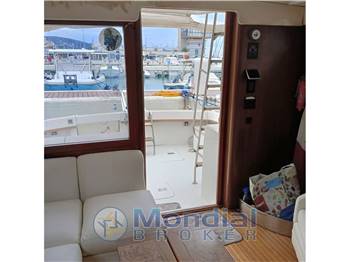 HATTERAS 38 CONVERTIBLE