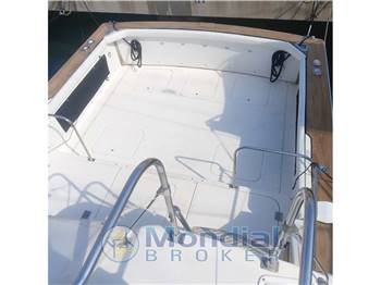 BERTRAM CONVERTIBLE 28