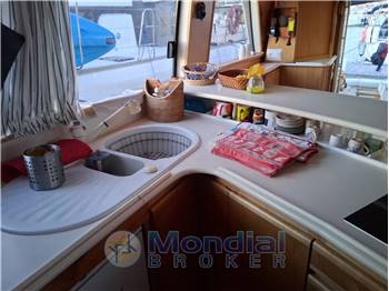 BERTRAM CONVERTIBLE 60